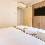 شقة Plein Centre - Climatise - Proche Cite Medievale قرقشونه