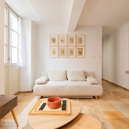 Appartement Plein Centre - Climatisé - Proche Cité Médiévale *